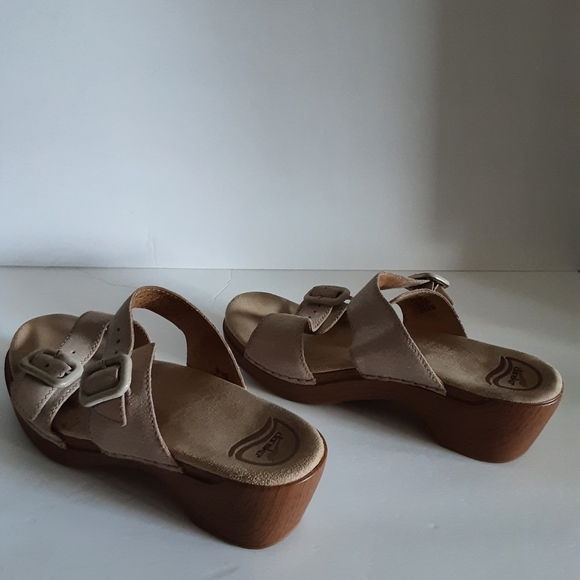 Dansko shimmer metallic sandals size 38 - Picture 6 of 8